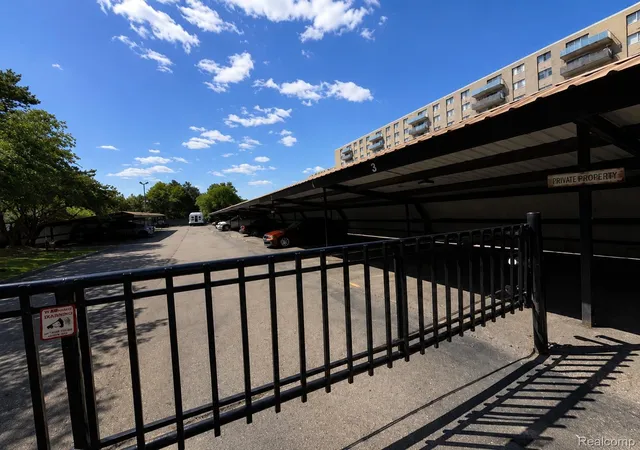 24th image of 15801 Providence Dr #9A, Southfield, MI 48075 | MLS# 20261061961