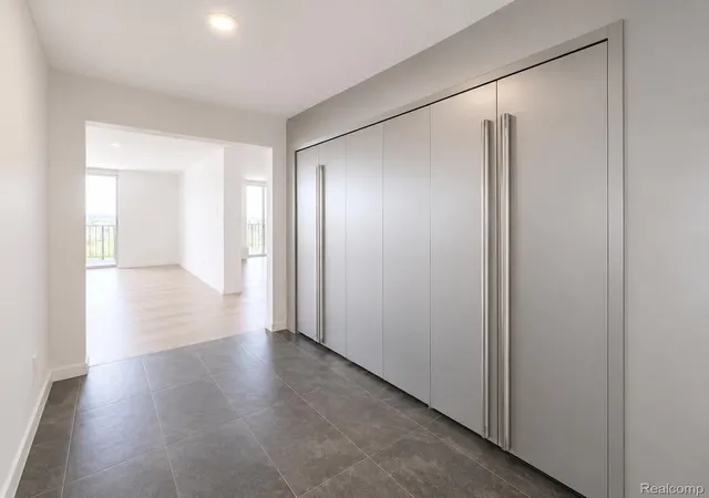 5th image of 15801 Providence Dr #9A, Southfield, MI 48075 | MLS# 20261061961