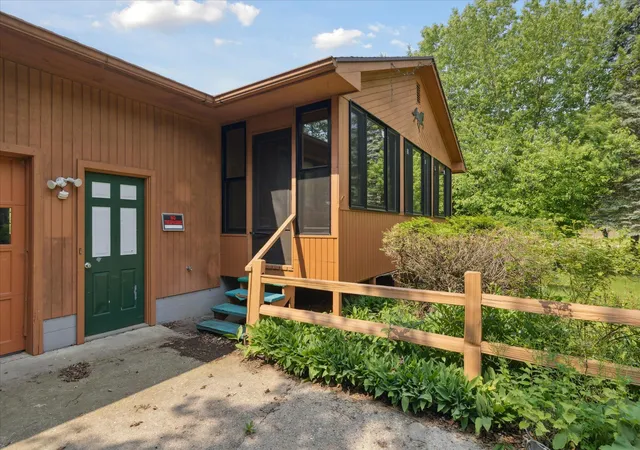 Photo 3 of Single family home for sale at 8886 Coleman Rd, Haslett, MI 48840 | MLS# 71026040972 | Listing updated on 2026-08-06