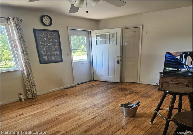 Photo 4 of Single family home for sale at 1382 Lucy Rd, Howell, MI 48843 | MLS# 20261061969 | Listing updated on 2026-09-14
