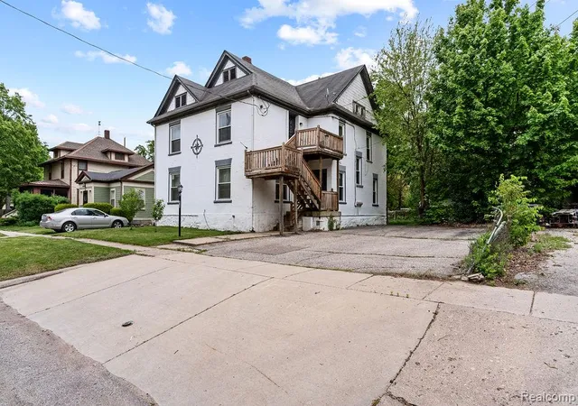 2nd image of 612 E 3rd St, Flint, MI 48503 | MLS# 20261061972