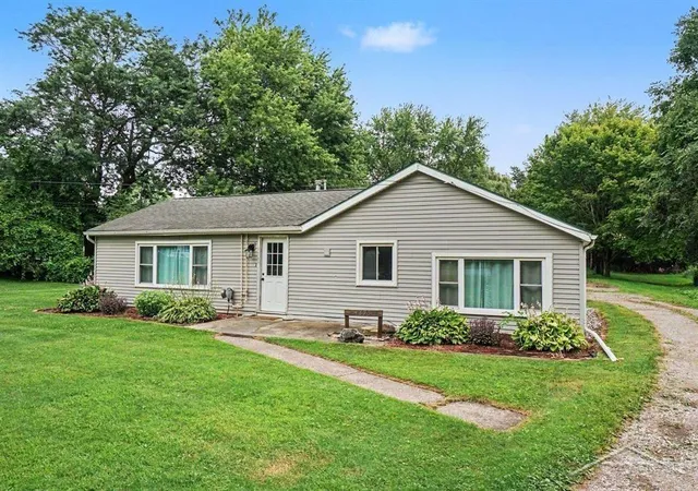 1st image of 1375 S Poseyville Rd, Midland, MI 48640 | MLS# 61050217597