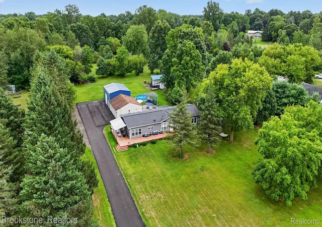 2nd image of 11935 Beardslee Rd, Perry, MI 48872 | MLS# 20261061975