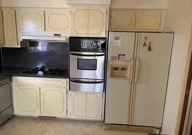 Photo 2 of Single family home for sale at 29254 Guy St, Southfield, MI 48076 | MLS# 81026040983 | Listing updated on 2026-08-06