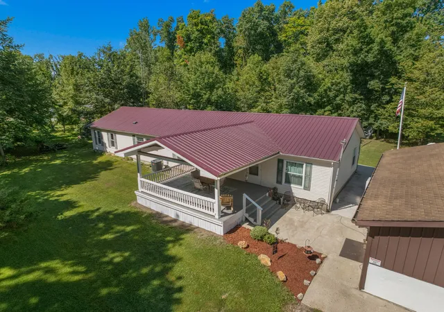 Photo 3 of Single family home for sale at 4561 Oak Glen Dr, Camden, MI 49232 | MLS# 53026040982 | Listing updated on 2026-09-13