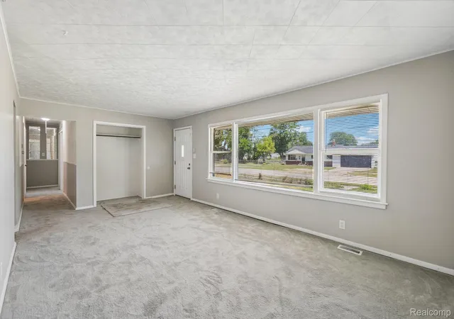 Photo 3 of Single family home for sale at 25865 Firwood Ave, Warren, MI 48089 | MLS# 20261061993 | Listing updated on 2026-08-24