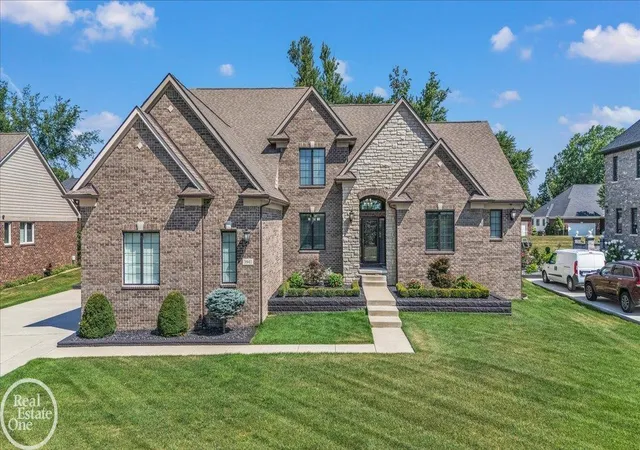 Photo 2 of Single family home for sale at 3941 Corkwood Dr, Sterling Heights, MI 48314 | MLS# 58050217609 | Listing updated on 2026-08-26