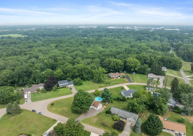 Photo 3 of Single family home for sale at 1629 Rhonda Rd, Saint Joseph, MI 49085 | MLS# 71026040998 | Listing updated on 2026-09-14