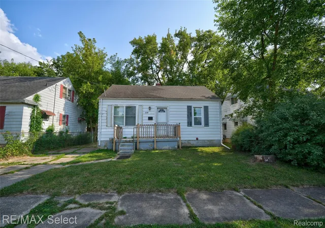 Photo 2 of Single family home for sale at 1519 Lincoln Ave, Flint, MI 48507 | MLS# 20261062009 | Listing updated on 2026-09-16
