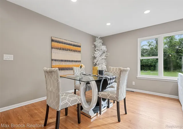 Photo 3 of Single family home for sale at 2615 Douglas Dr, Bloomfield Hills, MI 48304 | MLS# 20261062005 | Listing updated on 2026-09-04