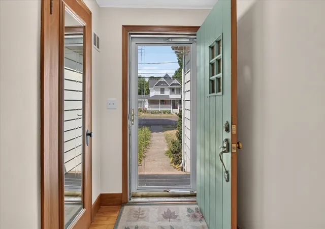 5th image of 418 N Mercantile St, Carson City, MI 48811 | MLS# 79080072005