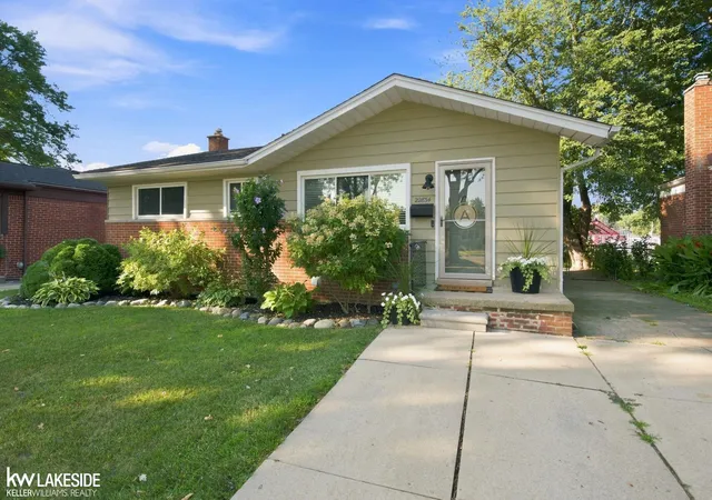 Photo 3 of Single family home for sale at 22834 E 13 Mile Rd, Saint Clair Shores, MI 48082 | MLS# 58050217618 | Listing updated on 2026-09-09