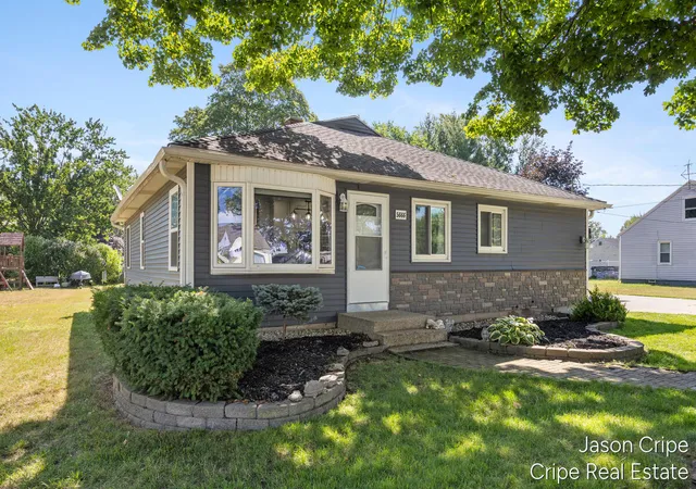 Photo 1 of Single family home for sale at 5666 Park Ave, Hudsonville, MI 49426 | MLS# 65026041017 | Listing updated on 2026-09-19