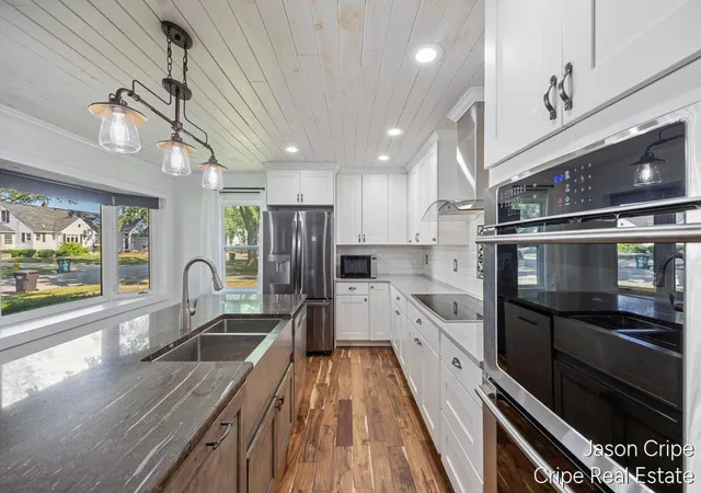 Photo 3 of Single family home for sale at 5666 Park Ave, Hudsonville, MI 49426 | MLS# 65026041017 | Listing updated on 2026-09-19