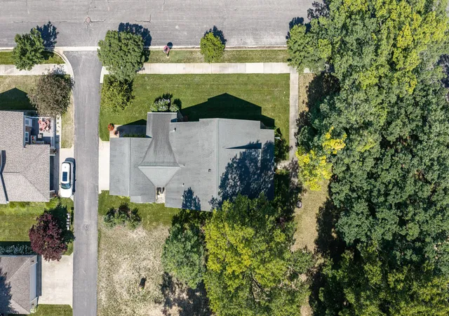 Photo 5 of Condo for sale at 26 Kenneth St, Pentwater, MI 49449 | MLS# 67026041021 | Listing updated on 2026-08-06