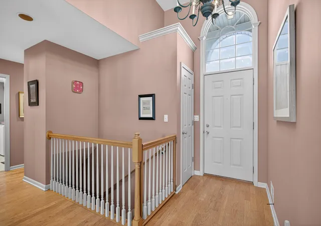 Photo 3 of Condo for sale at 2205 Lake Wood Dr, Jackson, MI 49203 | MLS# 55026041018 | Listing updated on 2026-10-05