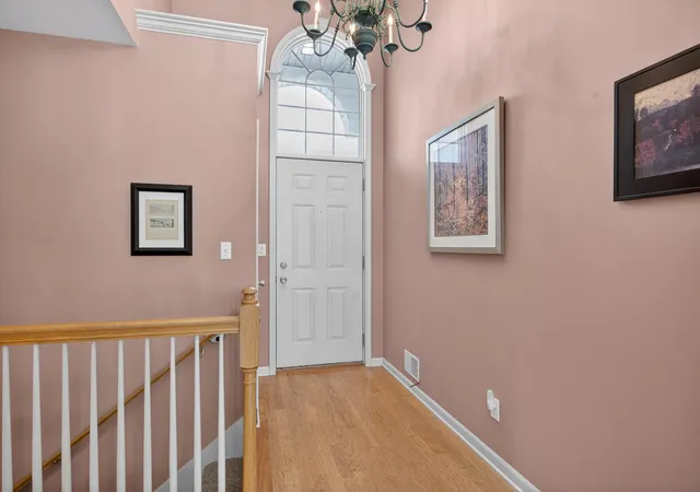 Photo 4 of Condo for sale at 2205 Lake Wood Dr, Jackson, MI 49203 | MLS# 55026041018 | Listing updated on 2026-10-05