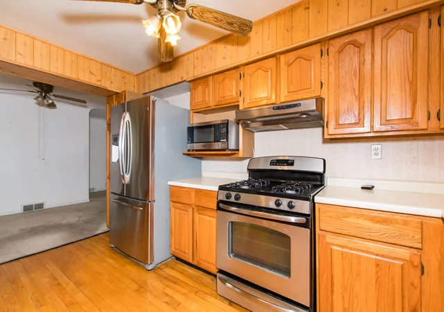 Photo 3 of Single family home for sale at 1916 Romence Rd, Portage, MI 49024 | MLS# 66026041015 | Listing updated on 2026-09-14