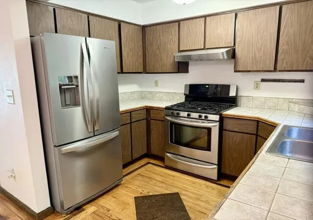 Photo 3 of Single family home for sale at 711 E North Dr, Marshall, MI 49068 | MLS# 64026041014 | Listing updated on 2026-09-09