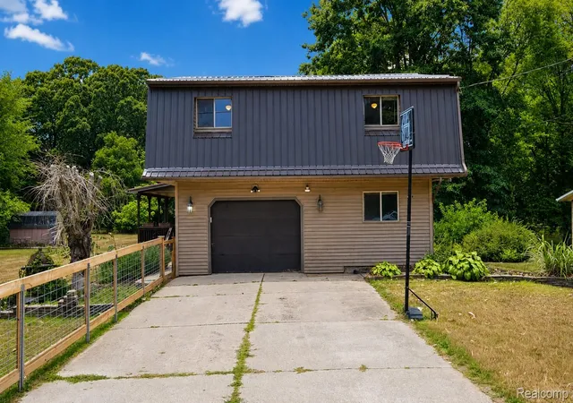 1st image of 3253 N Term St, Flint, MI 48506 | MLS# 20261062042