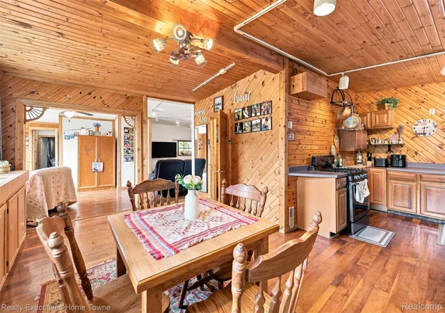 Photo 3 of Single family home for sale at 2665 Geneva Lake Dr, Shelbyville, MI 49344 | MLS# 20261062045 | Listing updated on 2026-09-19