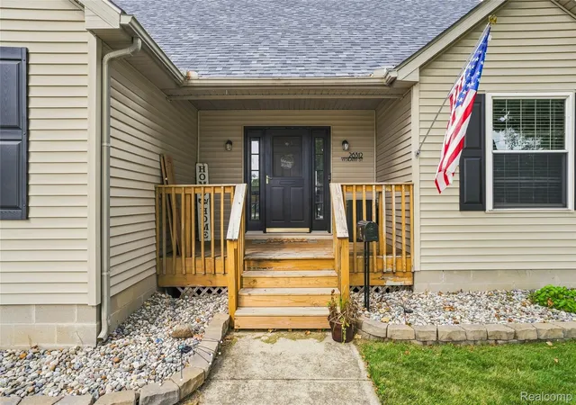 4th image of 26312 Ypsilanti St, Flat Rock, MI 48134 | MLS# 20261062051