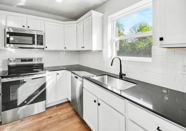 Photo 4 of Single family home for sale at 5550 Mammoth Dr SE, Caledonia, MI 49316 | MLS# 65026041030 | Listing updated on 2026-09-02