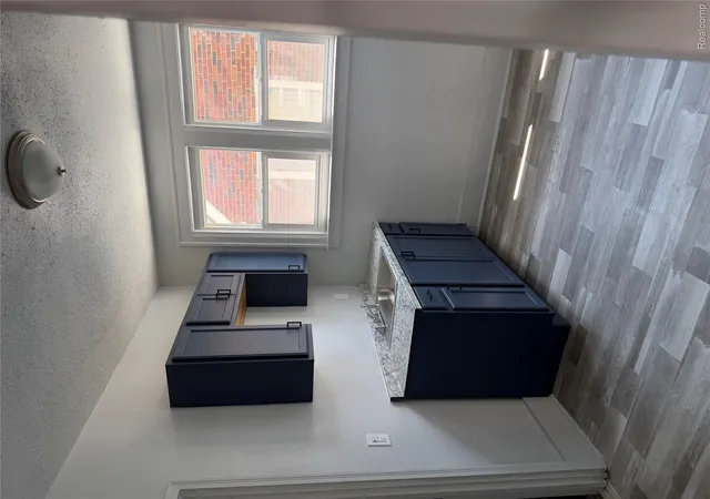 Listing Photo 5 - Condo for sale in building located at 14720 Winthrop St, Detroit, MI 48227
