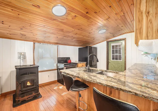 Photo 2 of Single family home for sale at 2249 E Ferry St, Shelby, MI 49455 | MLS# 67026041038 | Listing updated on 2026-08-06