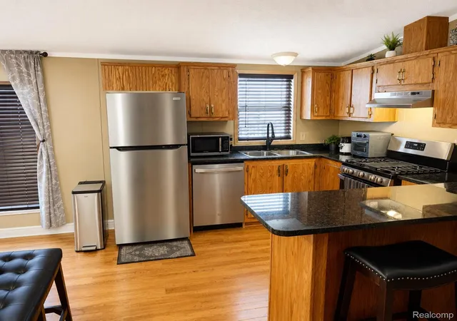 Photo 3 of Single family home for sale at 3730 Lapeer Rd, Port Huron, MI 48060 | MLS# 20261062071 | Listing updated on 2026-09-21