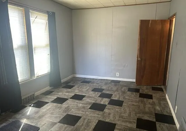 Photo 12 of Single family home for sale at 102 S George St, Decatur, MI 49045 | MLS# 69026041042 | Listing updated on 2026-08-06