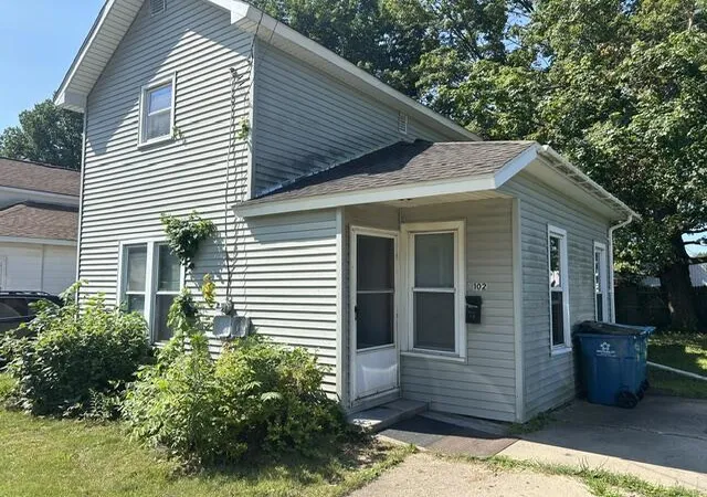 Photo 1 of Single family home for sale at 102 S George St, Decatur, MI 49045 | MLS# 69026041042 | Listing updated on 2026-08-06