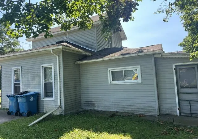 Photo 4 of Single family home for sale at 102 S George St, Decatur, MI 49045 | MLS# 69026041042 | Listing updated on 2026-08-06
