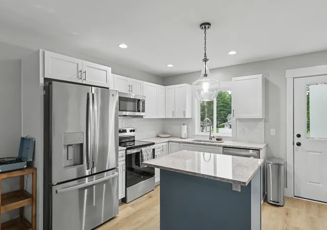 Photo 2 of Condo for sale at 1026 Centre St, Traverse City, MI 49686 | MLS# 78080072017 | Listing updated on 2026-08-30