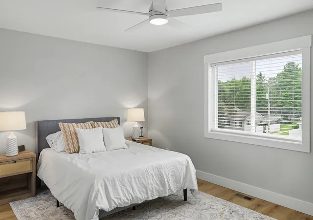 Listing Photo 4 - Condo for sale in building located at 1026 Centre St, Traverse City, MI 49686