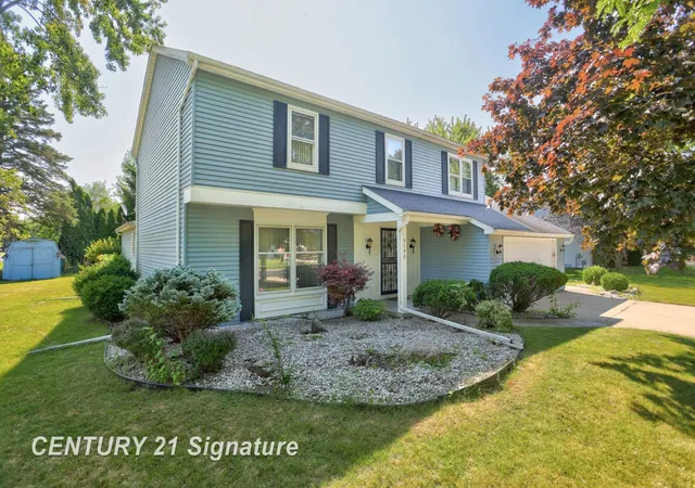 2nd image of 3198 Columbine Dr, Saginaw, MI 48603 | MLS# 61050217634