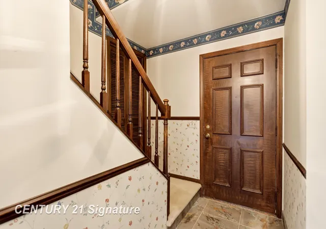 5th image of 3198 Columbine Dr, Saginaw, MI 48603 | MLS# 61050217634