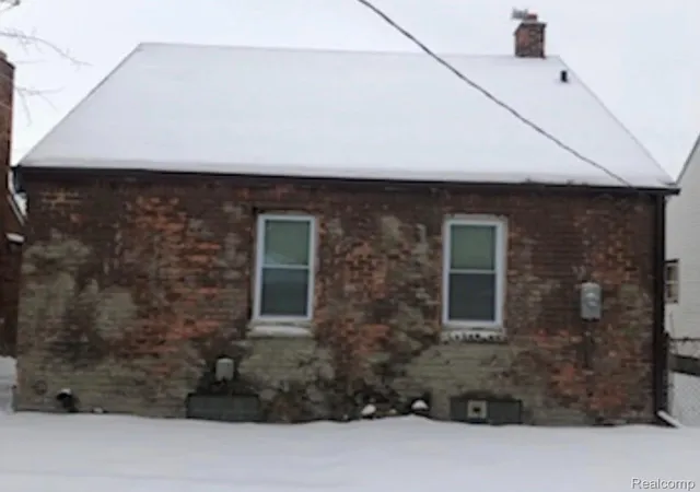 Photo 2 of Single family home for sale at 14945 Longview St, Detroit, MI 48213 | MLS# 20261062101 | Listing updated on 2026-08-07