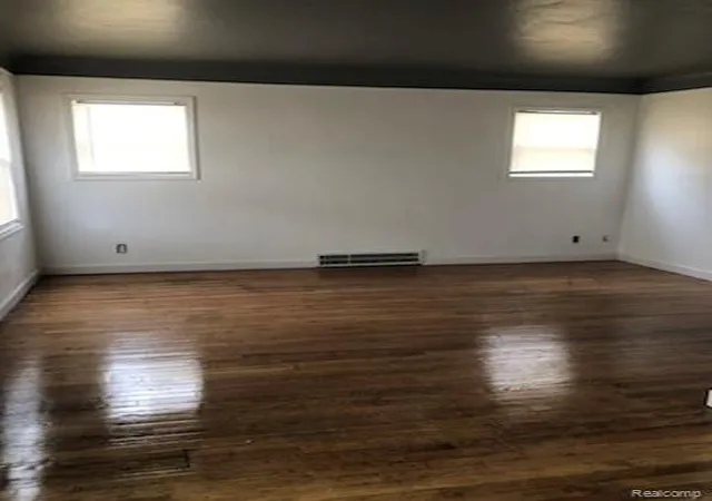 Photo 3 of Single family home for sale at 14945 Longview St, Detroit, MI 48213 | MLS# 20261062101 | Listing updated on 2026-08-07