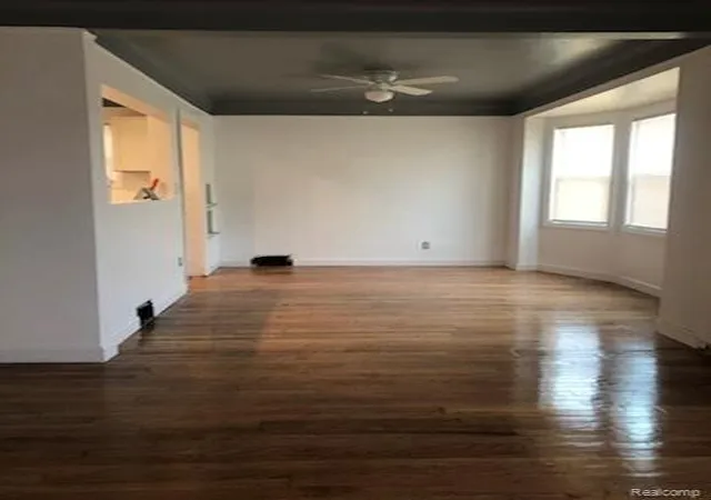 Photo 6 of Single family home for sale at 14945 Longview St, Detroit, MI 48213 | MLS# 20261062101 | Listing updated on 2026-08-07