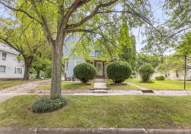 2nd image of 710 N Monroe St, Albion, MI 49224 | MLS# 64026041061