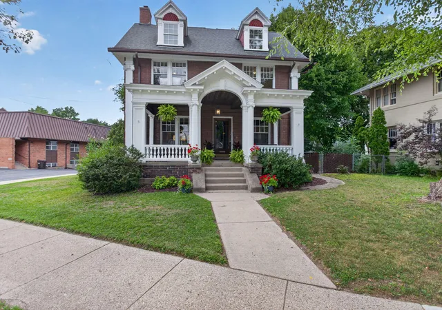1st image of 1504 Greenwood Ave, Jackson, MI 49203 | MLS# 55026041074