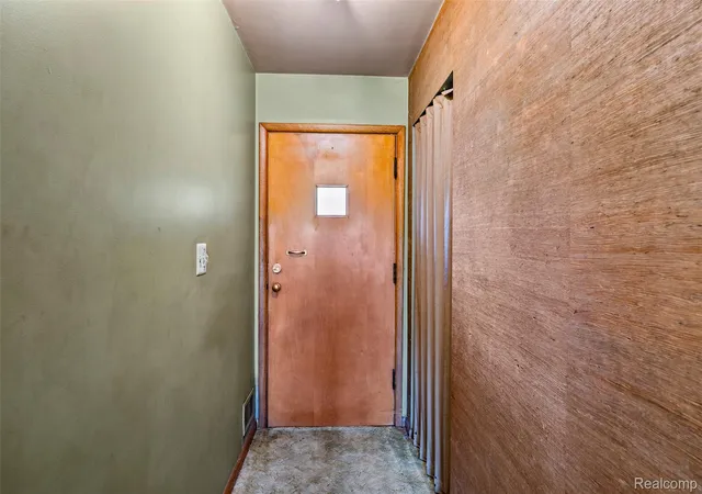 Photo 1 of Sale Pending at 25212 Fairway Dr, Dearborn, MI 48124 | MLS# 20261062139 | Listing updated on 2026-08-12