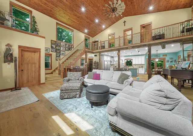 3rd image of 1335 Lamerson Ln, Interlochen, MI 49643 | MLS# 78080072033
