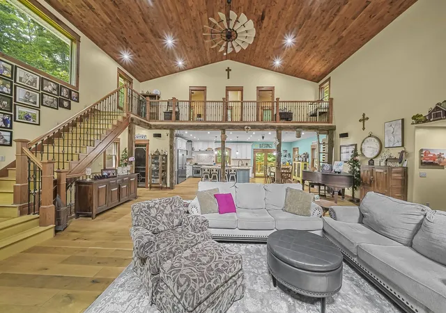 4th image of 1335 Lamerson Ln, Interlochen, MI 49643 | MLS# 78080072033