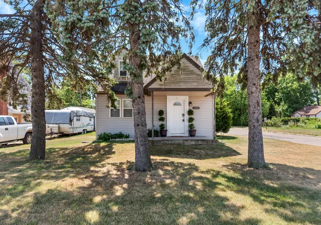 2nd image of 1642 Holmes Rd, Ypsilanti, MI 48198 | MLS# 81026041085