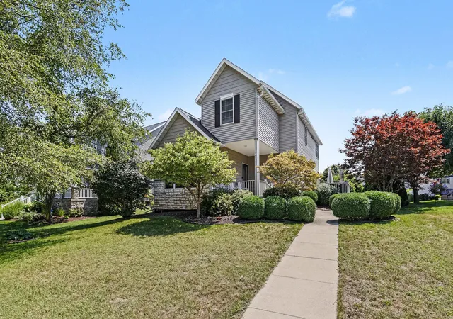 Photo 1 of Single family home for sale at 561 Upton Dr, Saint Joseph, MI 49085 | MLS# 69026041087 | Listing updated on 2026-08-13