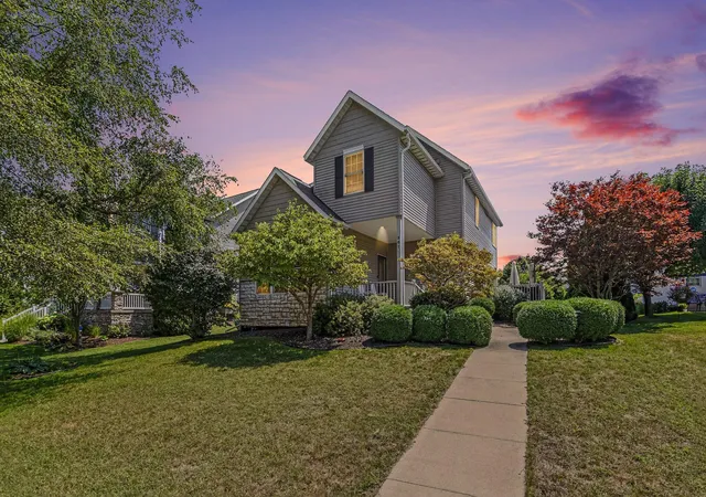Photo 2 of Single family home for sale at 561 Upton Dr, Saint Joseph, MI 49085 | MLS# 69026041087 | Listing updated on 2026-08-13