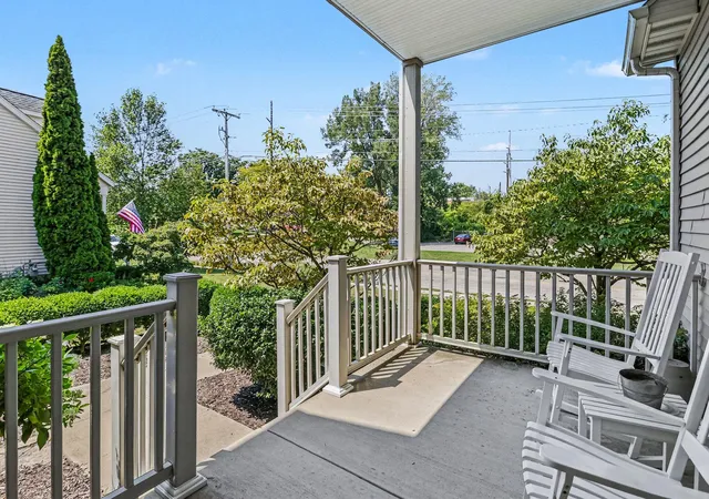 Photo 4 of Single family home for sale at 561 Upton Dr, Saint Joseph, MI 49085 | MLS# 69026041087 | Listing updated on 2026-08-13