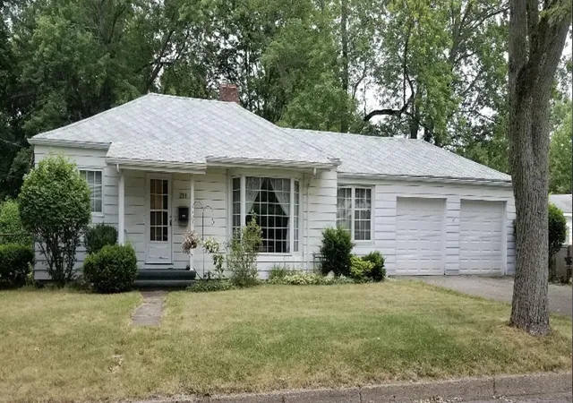 1st image of 298 Mckinley Ave N, Battle Creek, MI 49017 | MLS# 64026041082